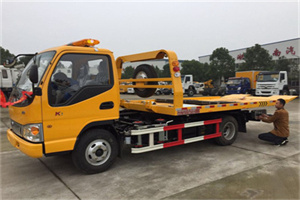 岳西哪里有拖车服务